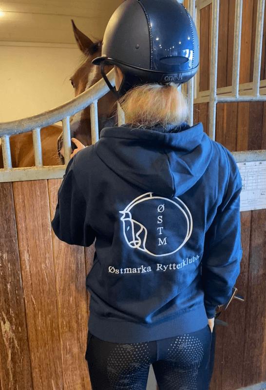 ØSTM Basic Hettejakke Dame Logo Rygg