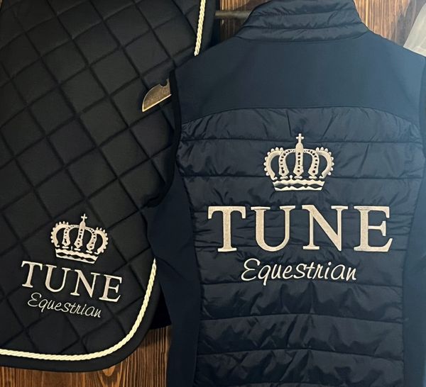 Hovedbilde Pakke Vest Og  Sjabrak med Brodering