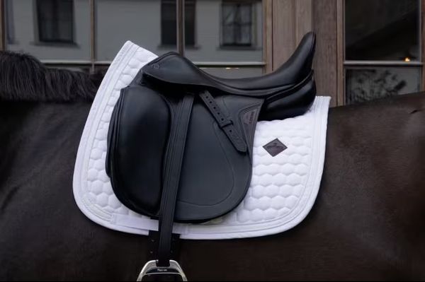 Hovedbilde Kentucky Saddle Pad Glitter Band Dressage
