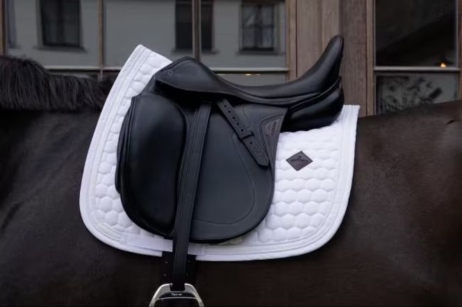 Hovedbilde Kentucky Saddle Pad Glitter Band Dressage